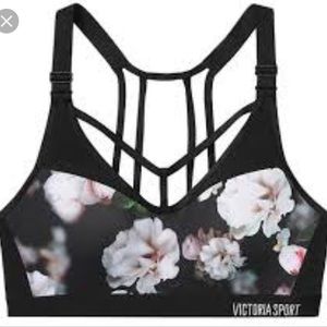 *NWT* Brand new/never tried on Victoria Sport bra!